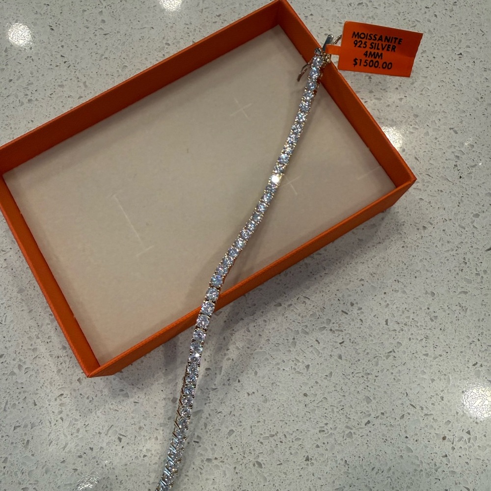 16 CTW Moissanite Tennis Bracelet 7.5”
